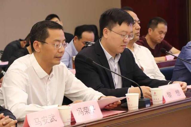 汇聚全社会力量决战脱贫攻坚